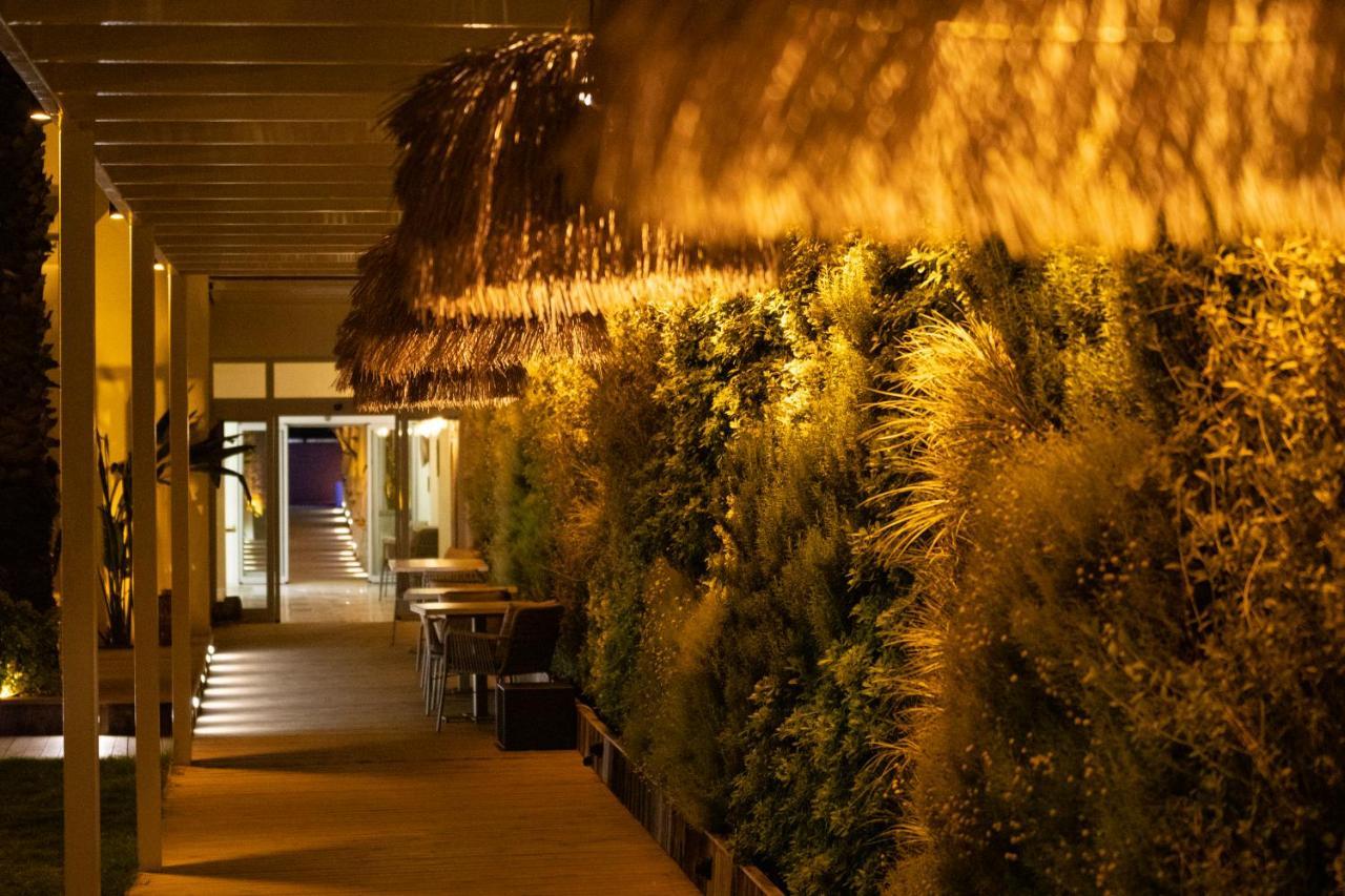 Babana Hotel Голтуркбуку Екстериор снимка